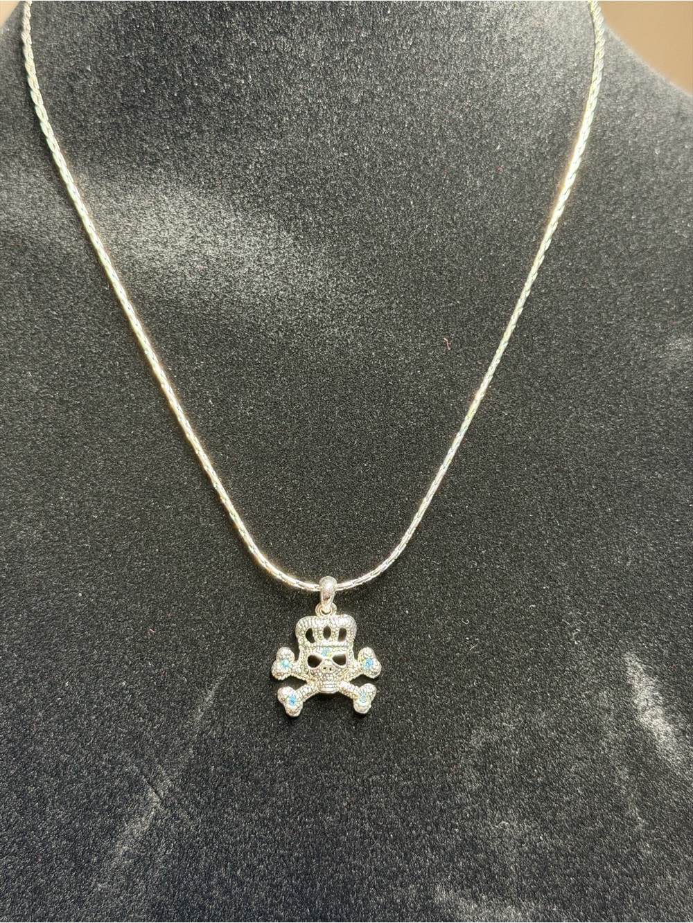 Y2K Goth Crown Skull & Crossbones Matching Necklace & Earrings Set